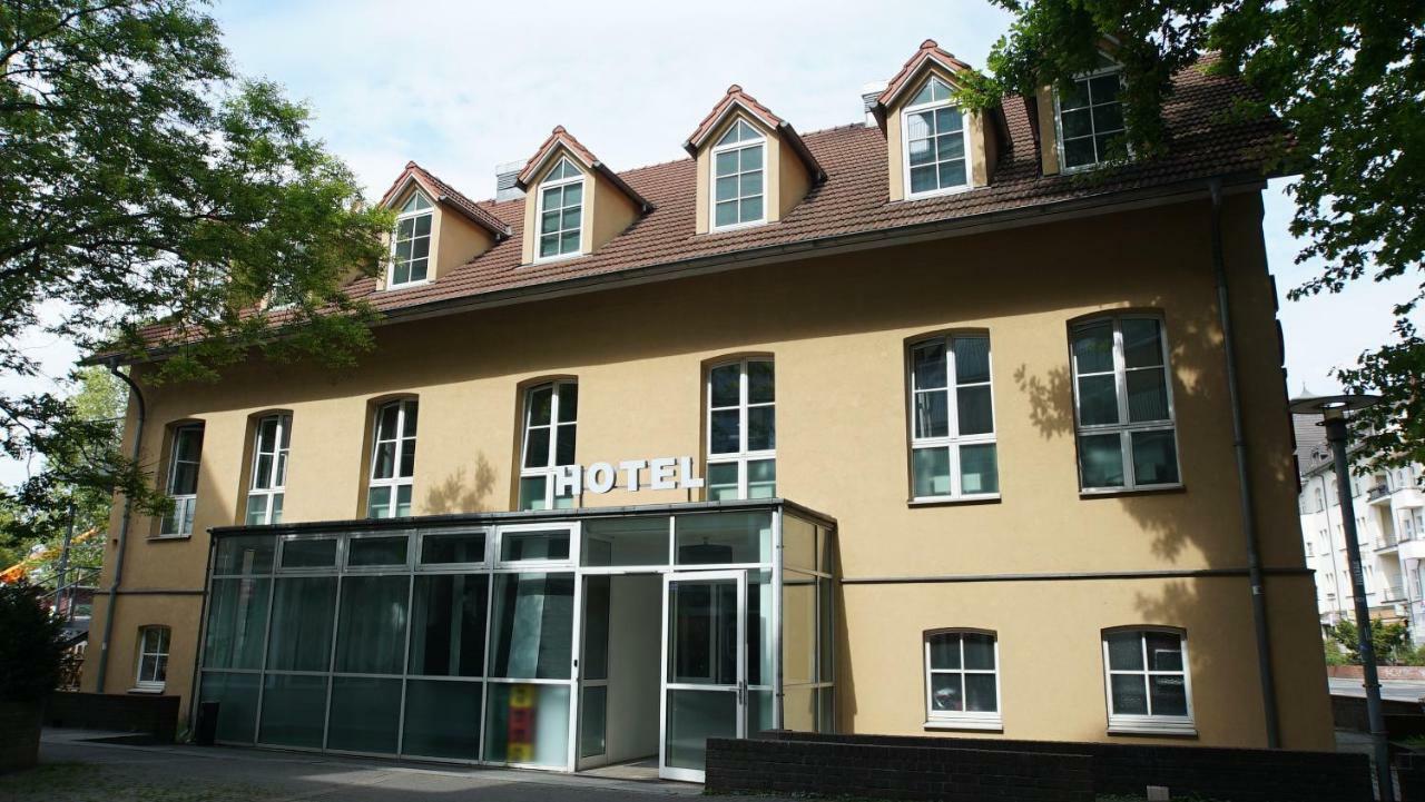 Check In Hotel Берлин Екстериор снимка
