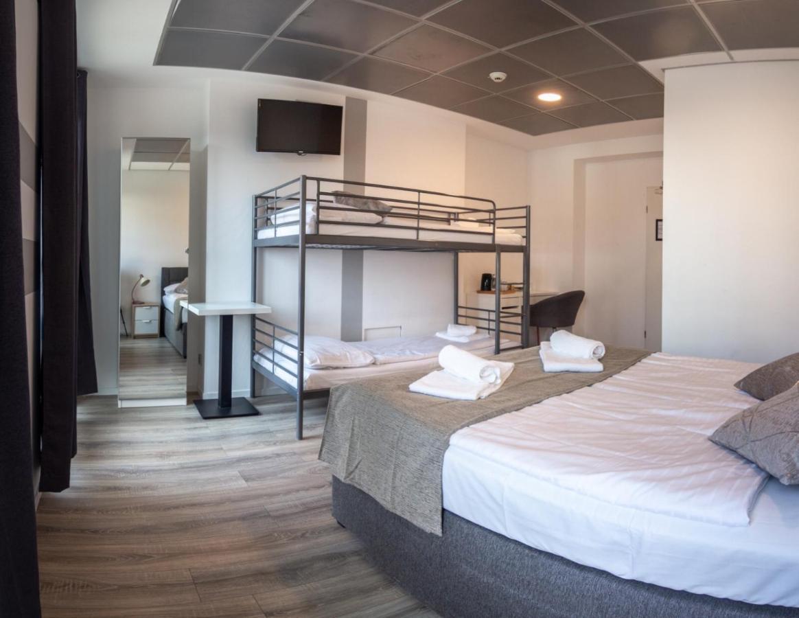 Check In Hotel Берлин Екстериор снимка