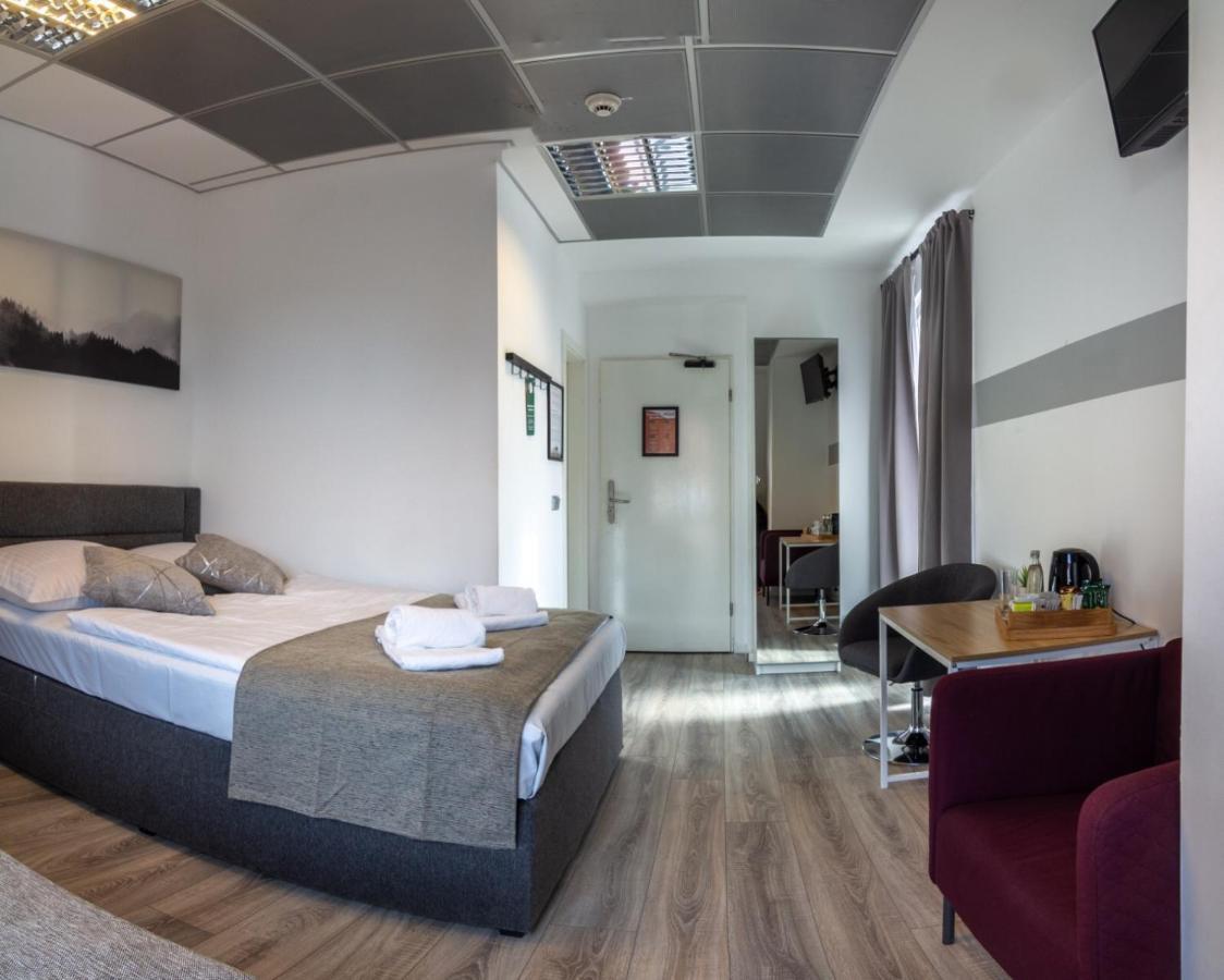 Check In Hotel Берлин Екстериор снимка